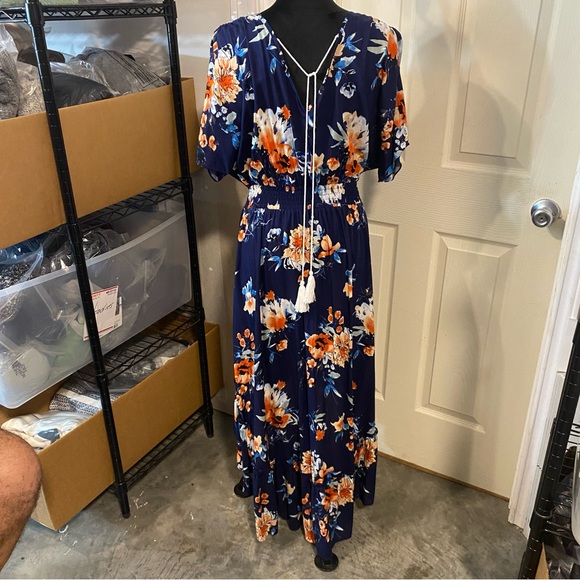 Kormei Dress Woman’s XL high low floral short sleeve 52” length smocked V neck - Picture 2 of 16